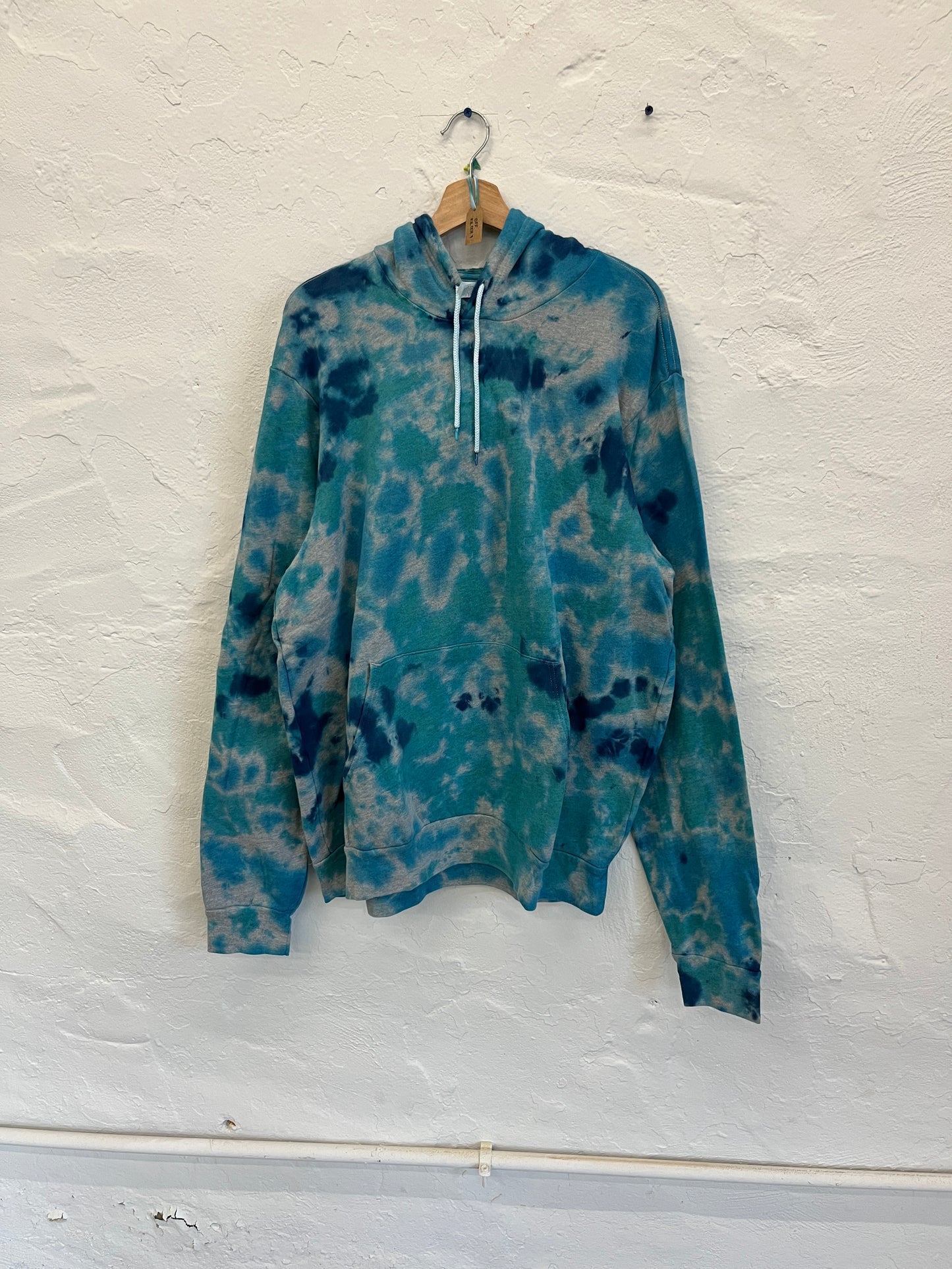 BREEZE Tie Dye Hoodie