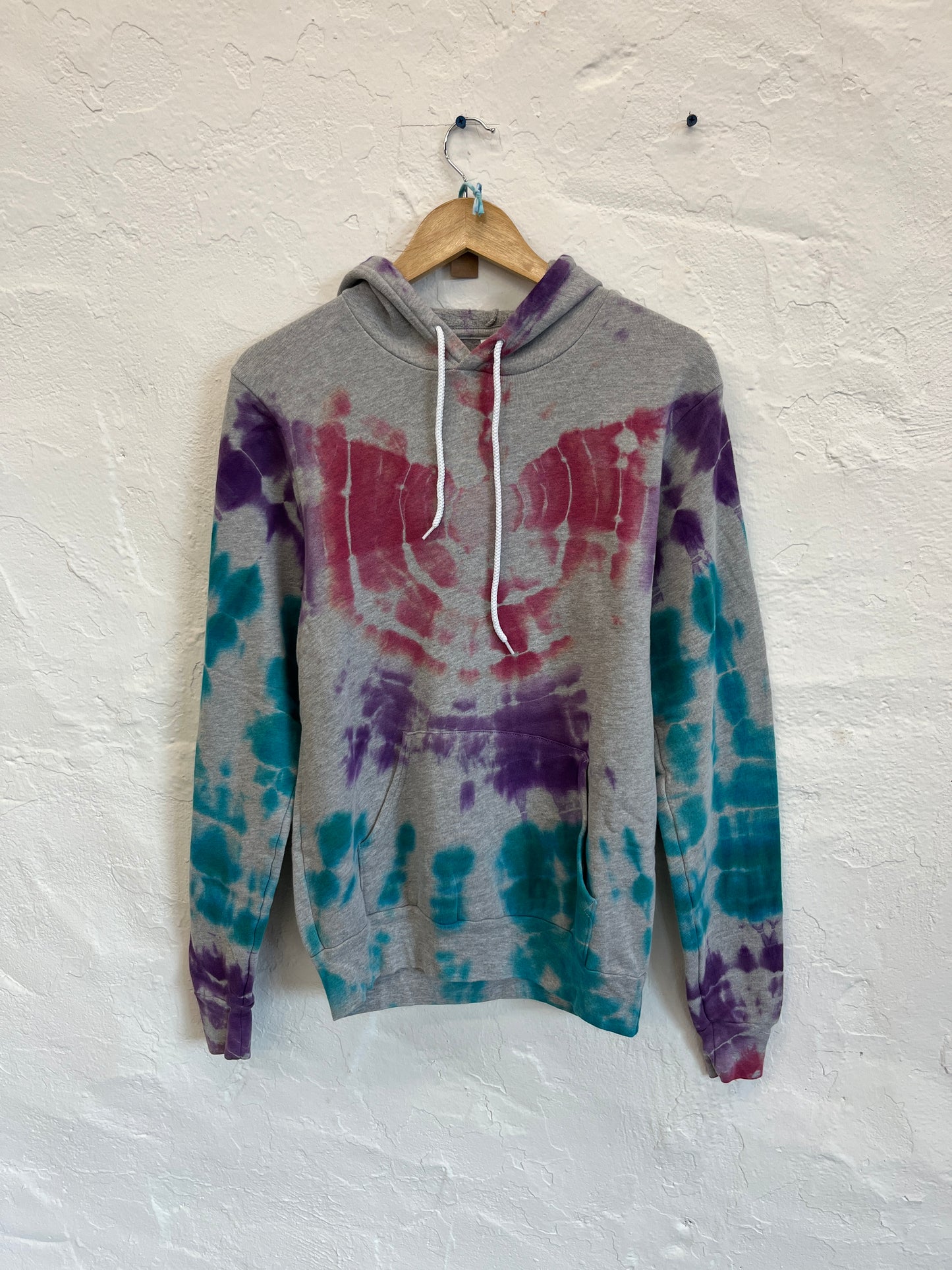 DREAMING Tie Die Hoodie