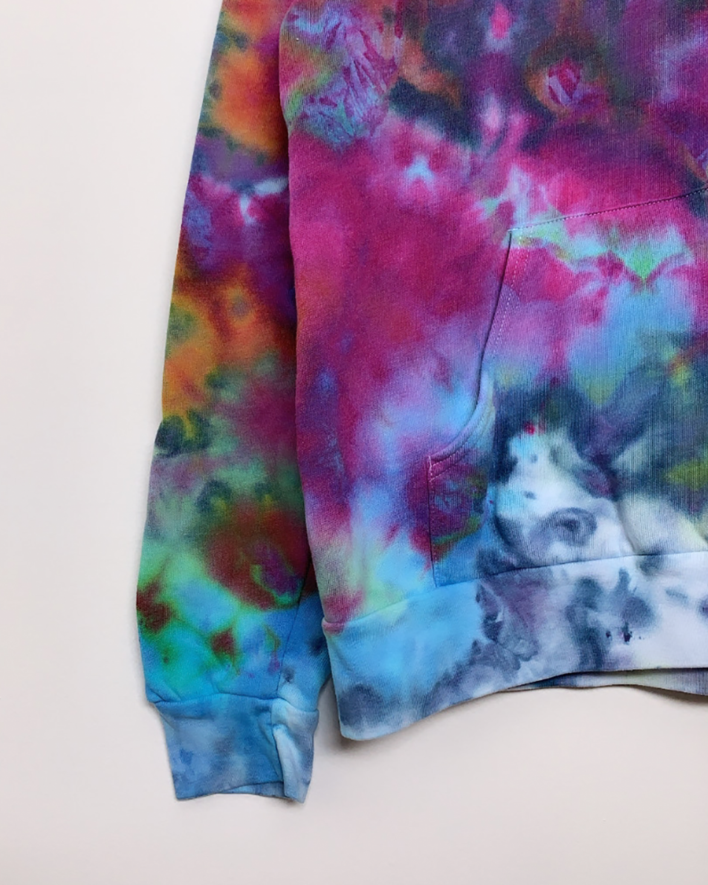 GOOD NEWS Tiedye Pullover Hoodie