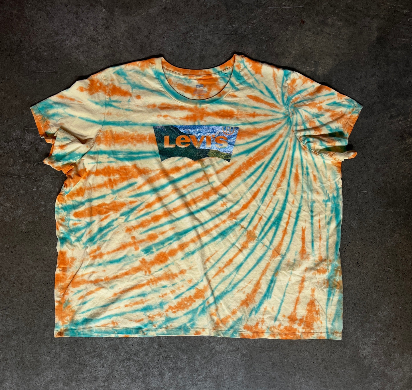 1 of 1 Vintage Levi's Upcycle Dye T-Shirt