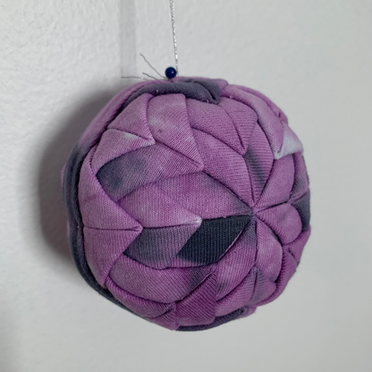 MAGIC SCRAPS TIEDYE BALL